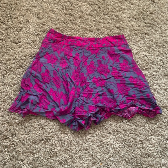 Free People Flowy Shorts - Picture 4 of 5